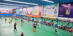 大型羽毛球館區(qū)域降溫，應(yīng)用蒸發(fā)冷省電空調(diào)立式管道機(jī)組